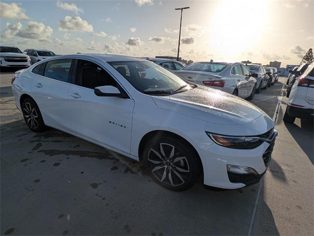 new 2024 Chevrolet Malibu car, priced at $22,162