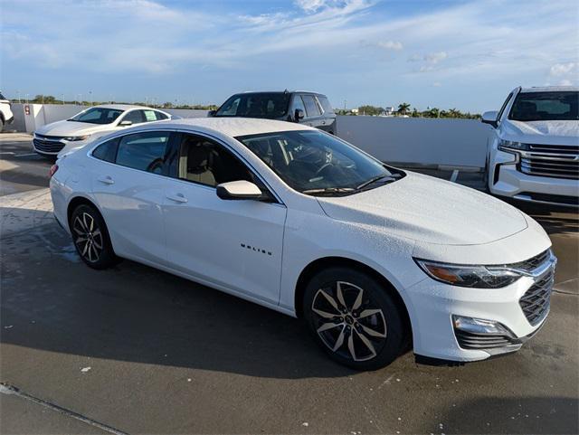 new 2024 Chevrolet Malibu car, priced at $22,231