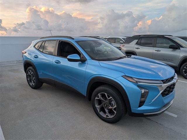 new 2025 Chevrolet Trax car, priced at $23,392