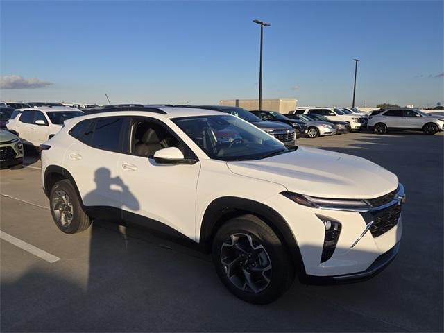 new 2025 Chevrolet Trax car, priced at $23,959