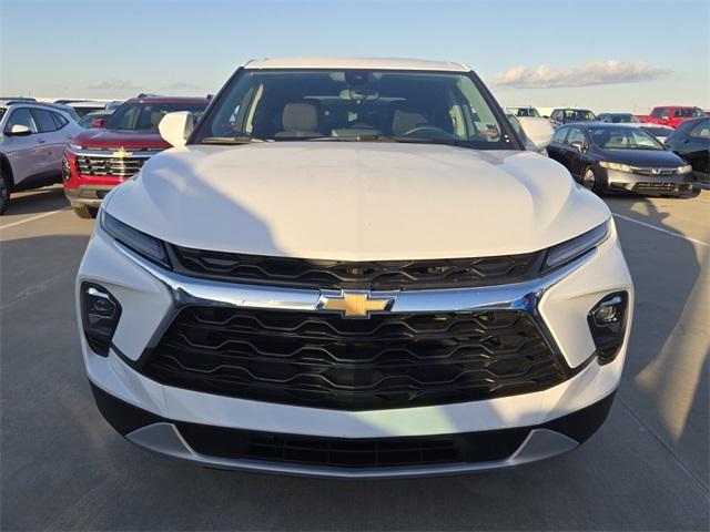 new 2025 Chevrolet Blazer car, priced at $31,375