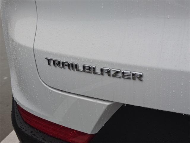 new 2025 Chevrolet TrailBlazer car, priced at $23,853