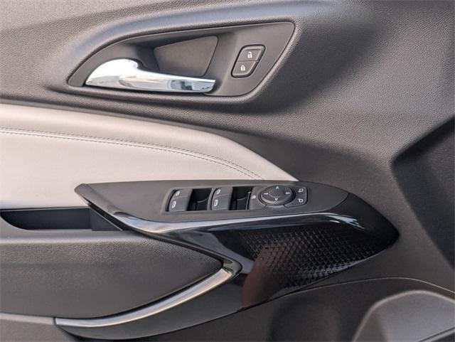 new 2025 Chevrolet Trax car, priced at $23,062