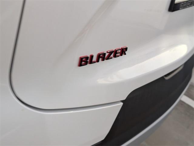 new 2025 Chevrolet Blazer car, priced at $32,611