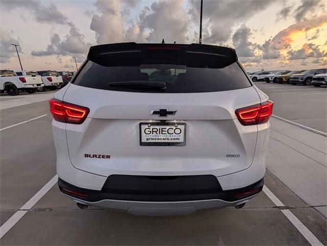 new 2025 Chevrolet Blazer car, priced at $32,611