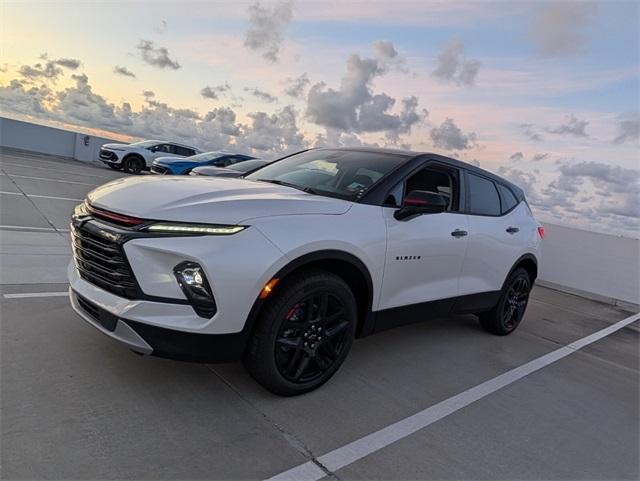 new 2025 Chevrolet Blazer car, priced at $32,611