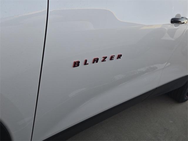 new 2025 Chevrolet Blazer car, priced at $34,611