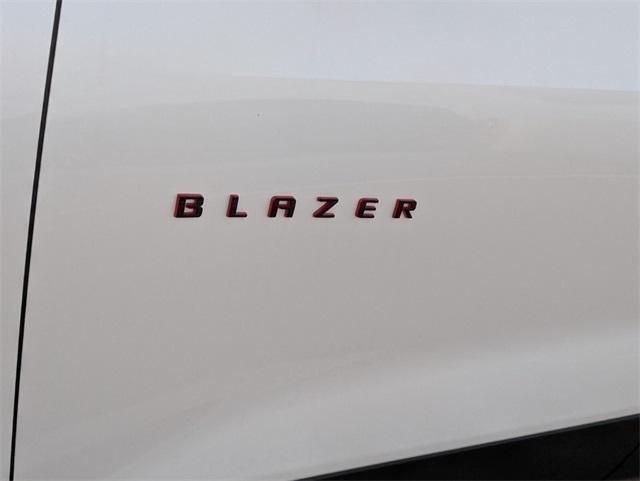 new 2025 Chevrolet Blazer car, priced at $32,611