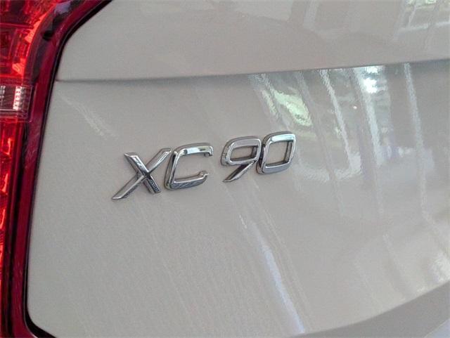 used 2021 Volvo XC90 car, priced at $30,807