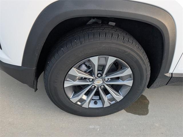 new 2026 Chevrolet Equinox car, priced at $24,490