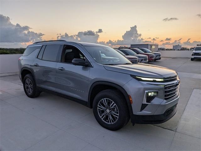 new 2025 Chevrolet Traverse car, priced at $38,336