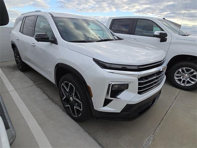 new 2025 Chevrolet Traverse car, priced at $59,490