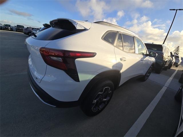 new 2025 Chevrolet Trax car, priced at $23,959