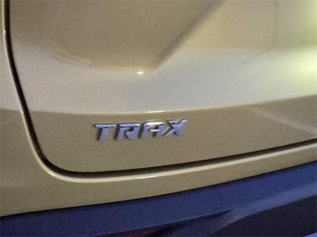 new 2025 Chevrolet Trax car