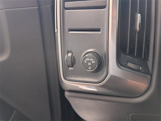 used 2015 Chevrolet Silverado 1500 car, priced at $15,750