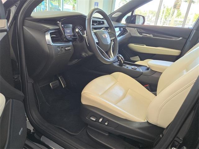 used 2024 Cadillac XT6 car, priced at $53,975