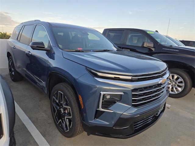 new 2025 Chevrolet Traverse car, priced at $54,995