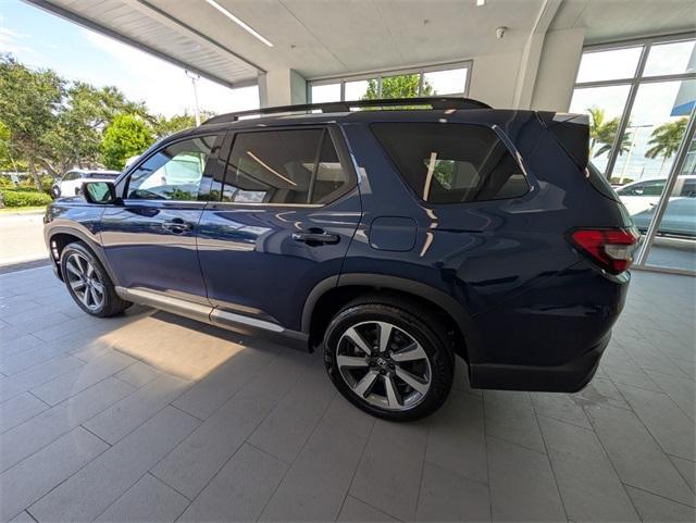 used 2025 Honda Pilot car, priced at $40,880