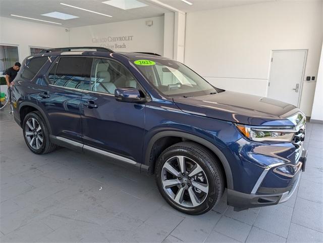 used 2025 Honda Pilot car, priced at $40,880