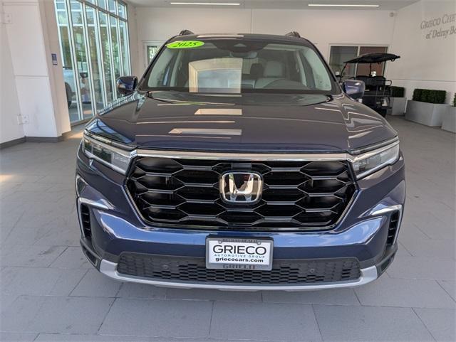 used 2025 Honda Pilot car, priced at $40,880