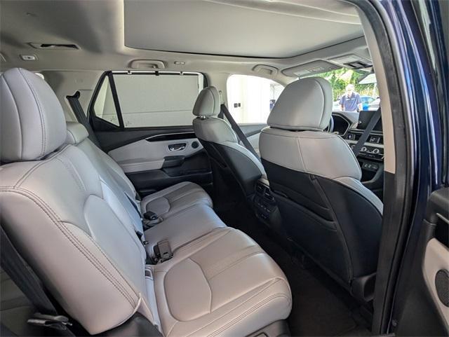 used 2025 Honda Pilot car, priced at $40,880
