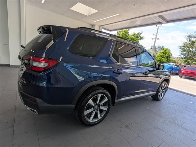 used 2025 Honda Pilot car, priced at $40,880