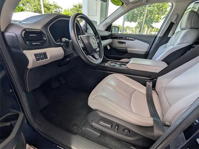 used 2025 Honda Pilot car, priced at $40,880