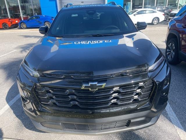 used 2025 Chevrolet Equinox car, priced at $31,980