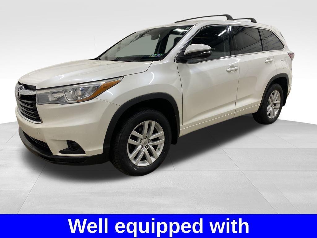 used 2015 Toyota Highlander car, priced at $15,919