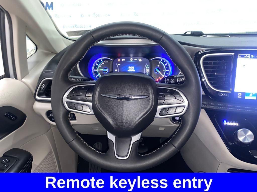 used 2024 Chrysler Pacifica Hybrid car, priced at $29,862
