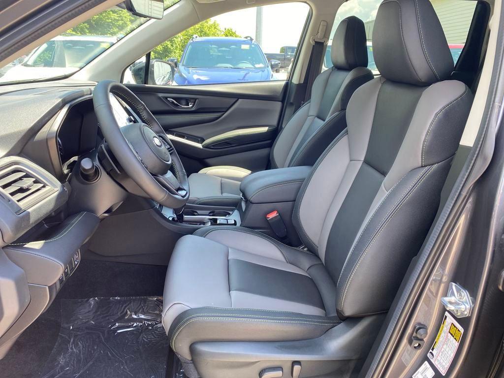 new 2025 Subaru Ascent car, priced at $45,205