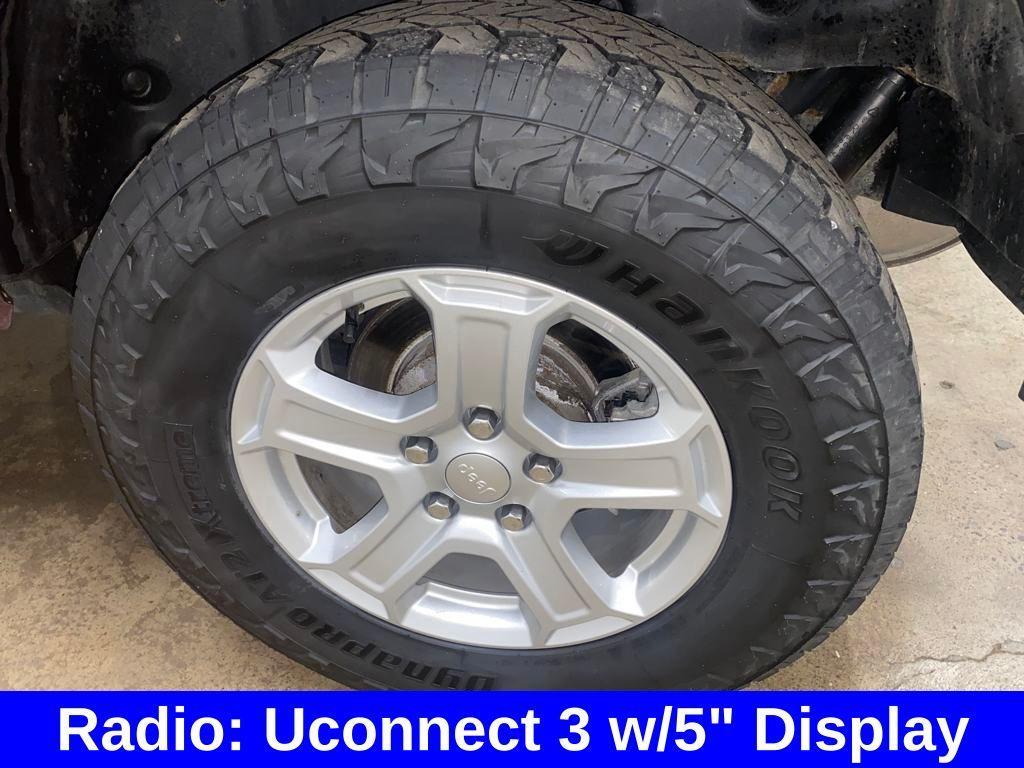 used 2021 Jeep Wrangler Unlimited car, priced at $27,372