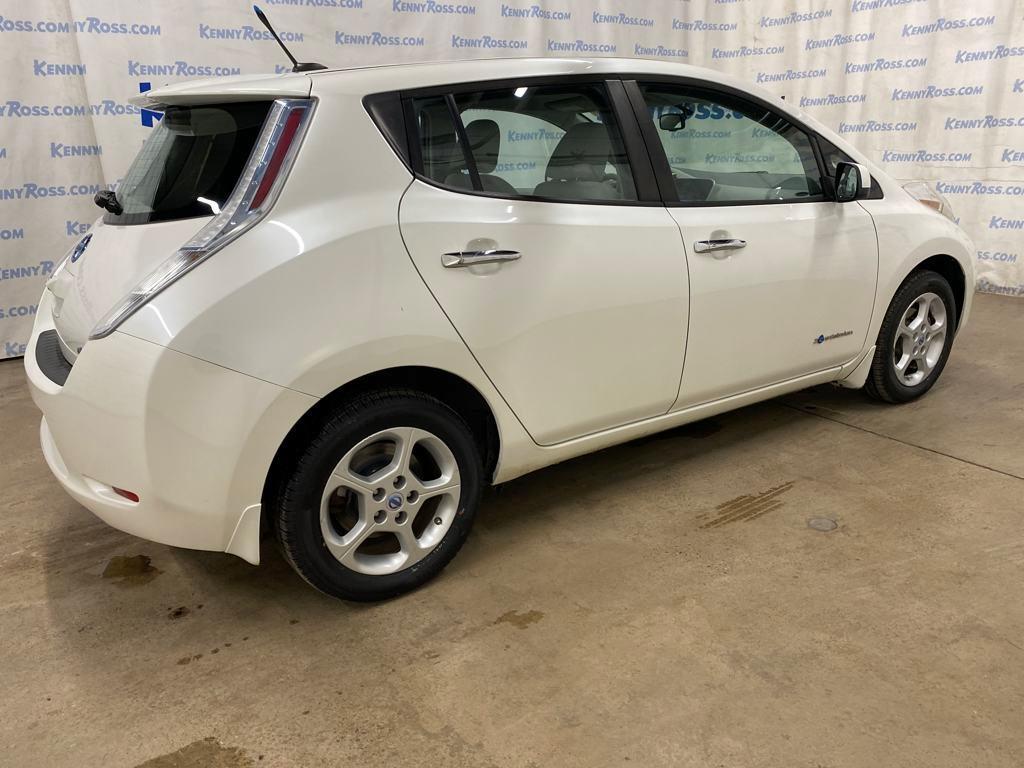 used 2013 Nissan Leaf car, priced at $6,605