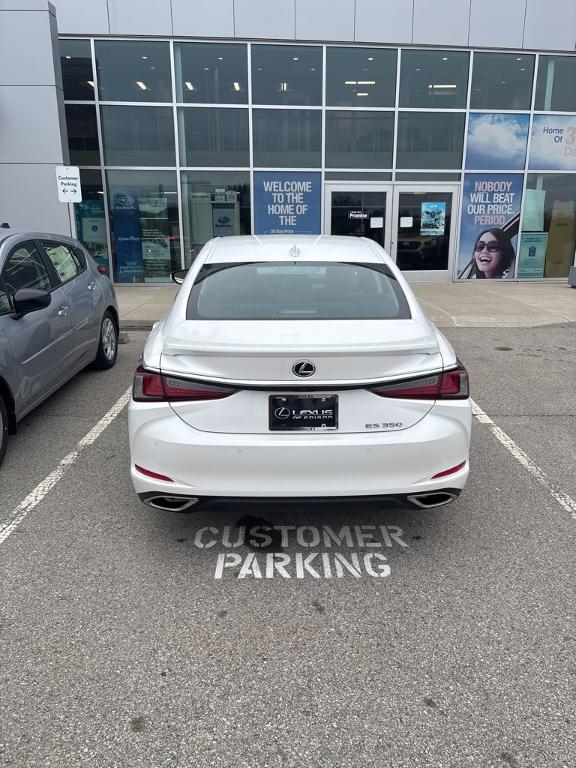 used 2022 Lexus ES 350 car, priced at $37,856