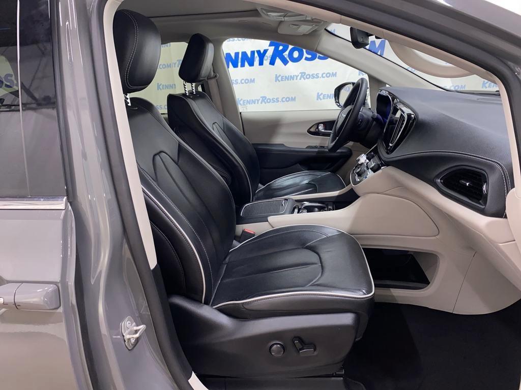 used 2023 Chrysler Pacifica car, priced at $31,977