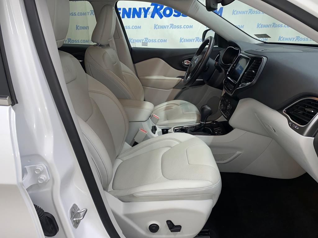 used 2019 Jeep Cherokee car, priced at $23,284
