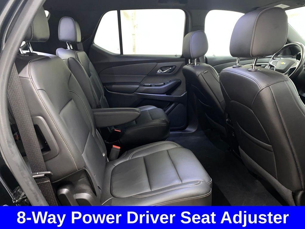 used 2022 Chevrolet Traverse car, priced at $31,394