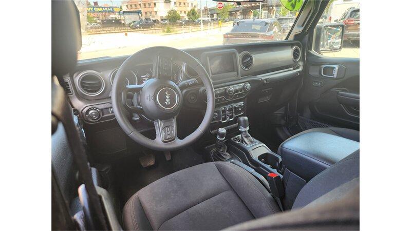 used 2023 Jeep Gladiator car, priced at $25,800