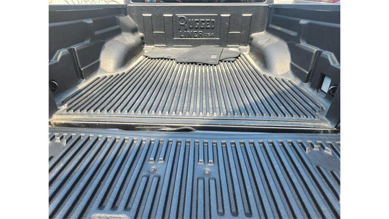 used 2023 Jeep Gladiator car, priced at $25,800