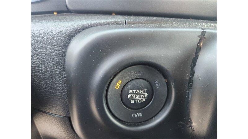 used 2023 Jeep Gladiator car, priced at $25,800