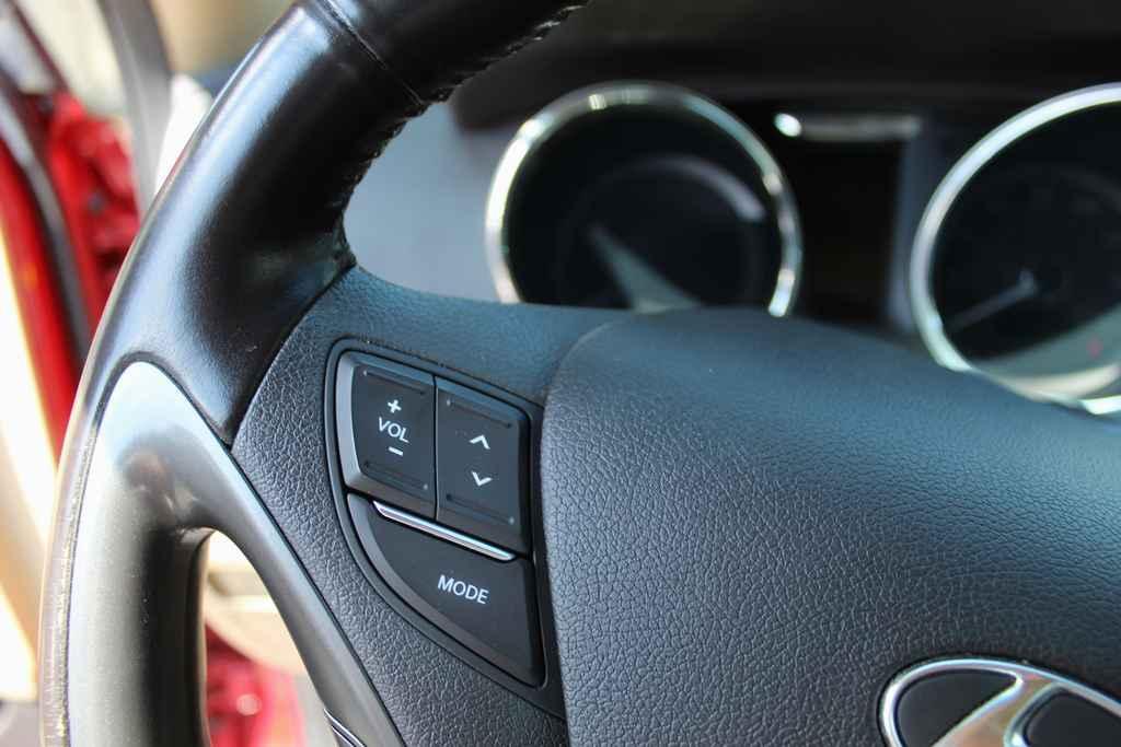 used 2015 Hyundai Sonata Hybrid car, priced at $7,790