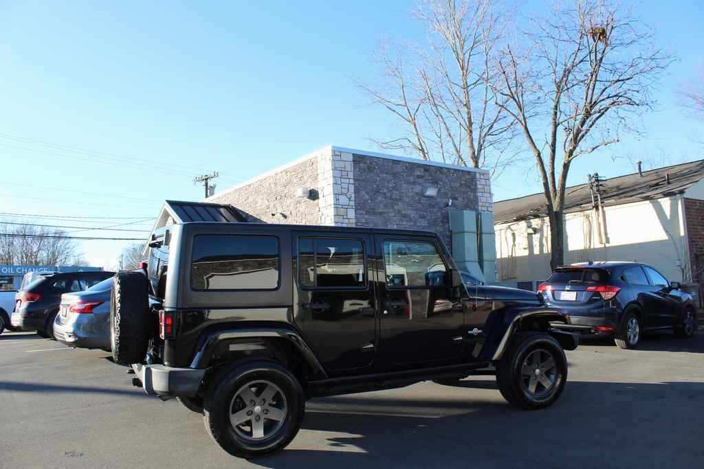 used 2015 Jeep Wrangler Unlimited car, priced at $17,290