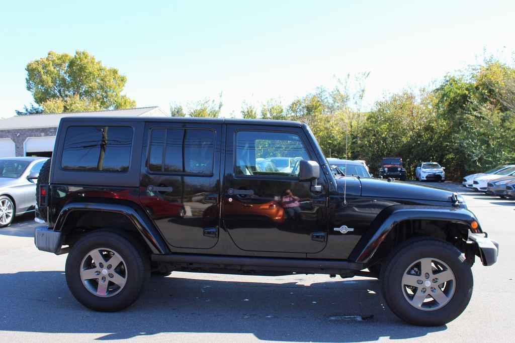 used 2015 Jeep Wrangler Unlimited car, priced at $14,990