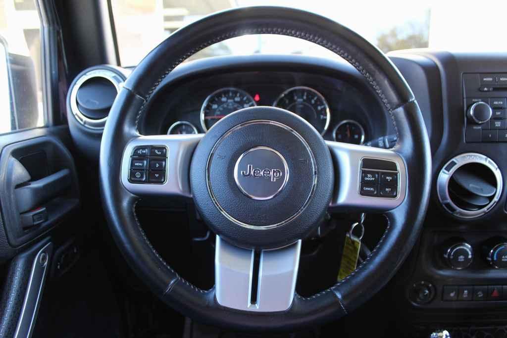 used 2015 Jeep Wrangler Unlimited car, priced at $14,990