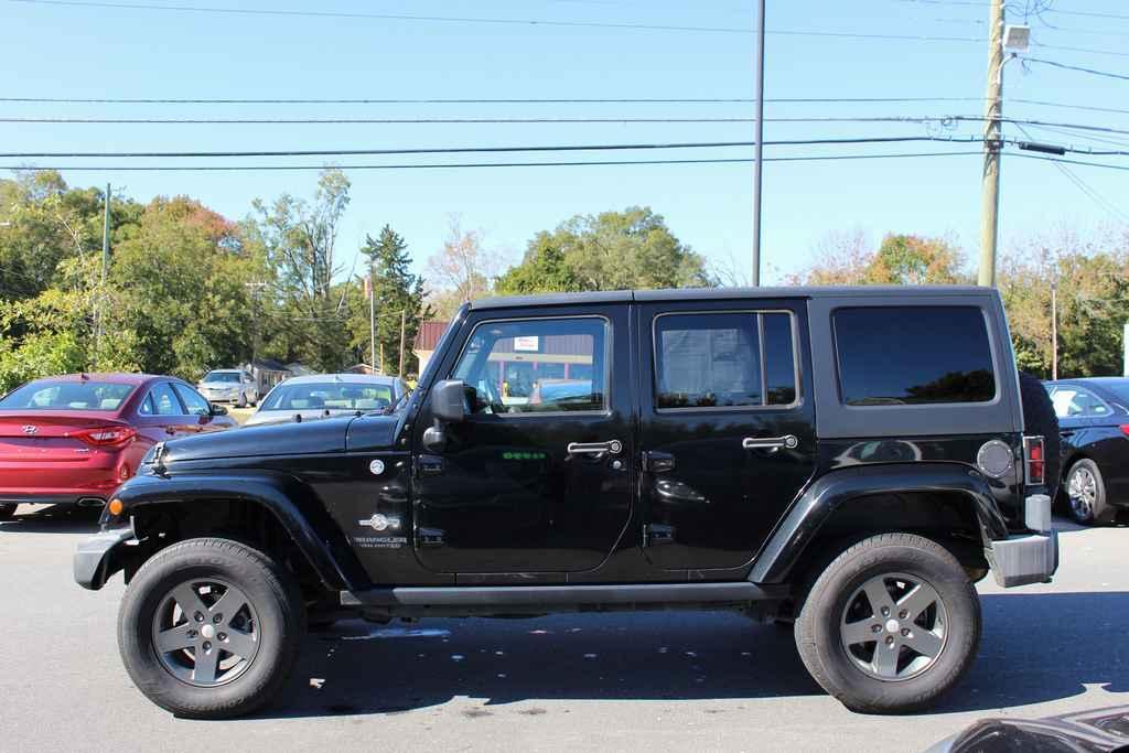 used 2015 Jeep Wrangler Unlimited car, priced at $14,990