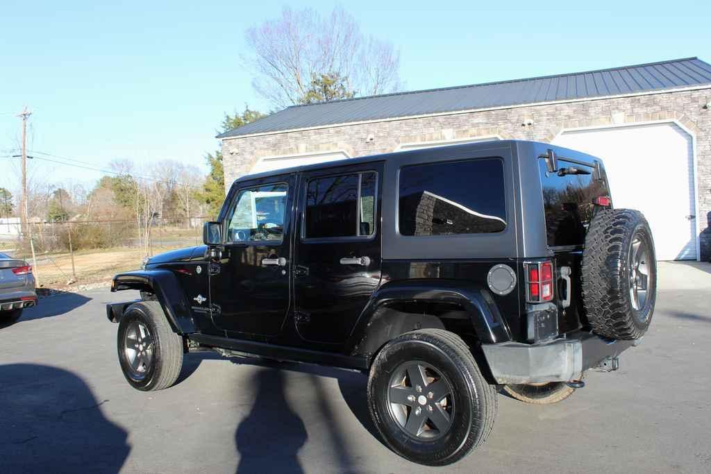 used 2015 Jeep Wrangler Unlimited car, priced at $17,290