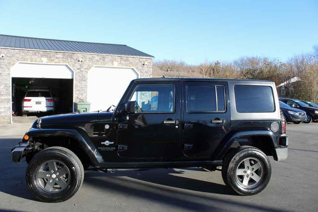 used 2015 Jeep Wrangler Unlimited car, priced at $17,290