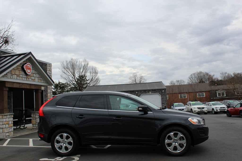 used 2013 Volvo XC60 car, priced at $9,290