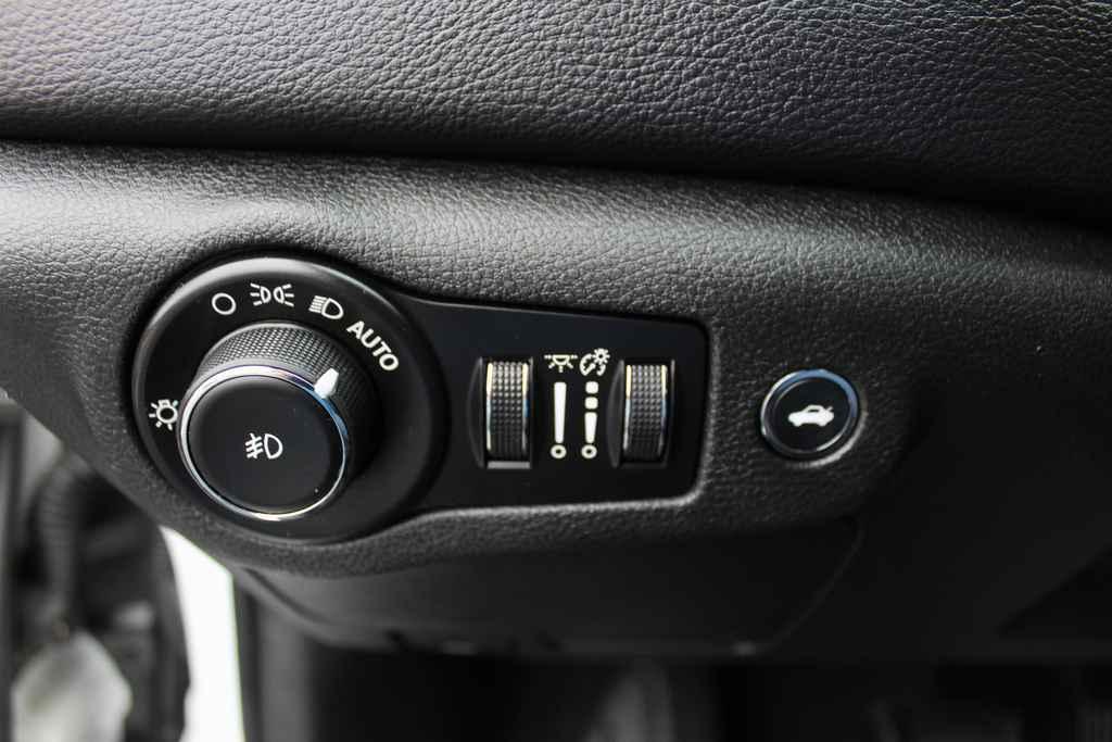 used 2015 Chrysler 200 car, priced at $10,990