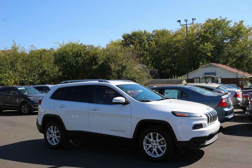 used 2014 Jeep Cherokee car, priced at $8,990